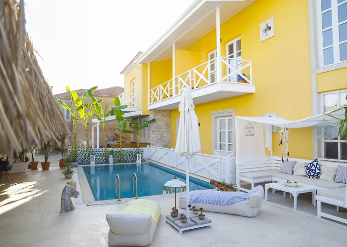 Adacan Alacati 酒店 *